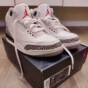 Air Jordan 3 white cement (2011)